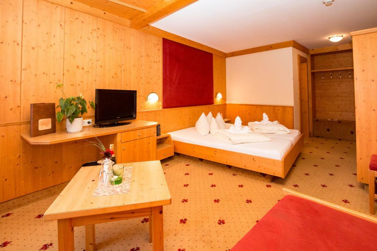 Familienhotel Alpina All Inklusive Wenns Eksteriør bilde